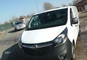 Opel Vivaro 224.000 km 6.200 &euro; Schwerin 19057