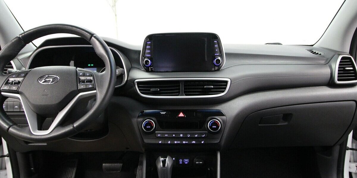 Hyundai Tucson 1.6 CRDi DPF 2WD 7-DCT LED+NAVI+KAMERA 75.699 km 19.700 &euro; Hagenow 19230