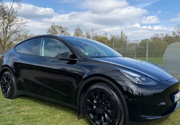 Tesla Model Y 50.317 km 32.500 &euro; Schwerin 19055