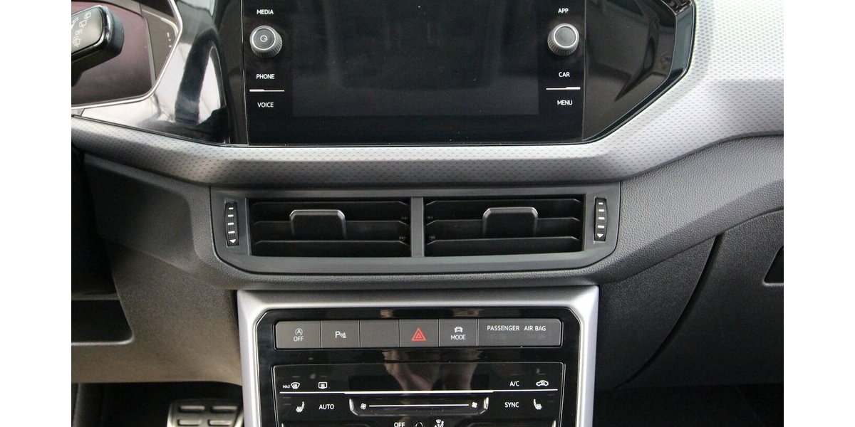 VW T-Cross TSI OPF 7-DSG Active LED+NAVI+KAMERA+ACC 62.327 km 20.900 &euro; Hagenow 19230