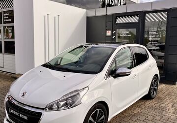 Peugeot 208 114.000 km 10.880 &euro; Wismar 23966