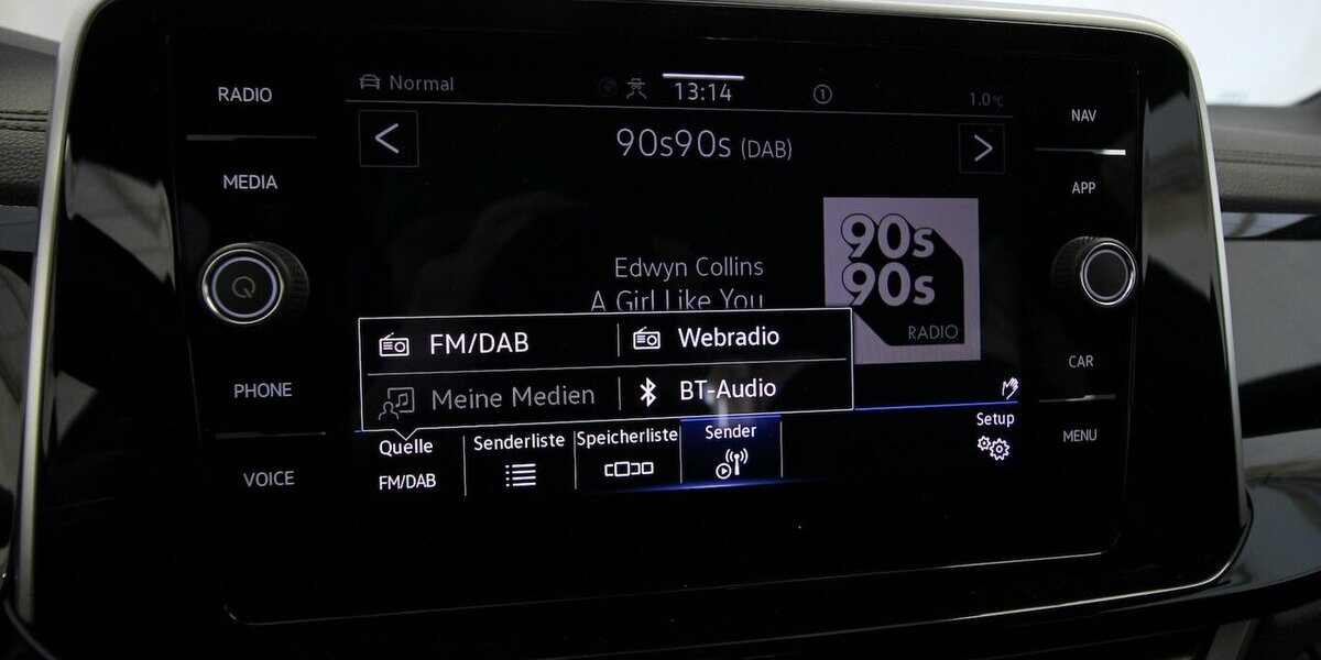 VW T-Roc TSI R-Line LED+ACC+SITZHEIZUNG 17.139 km 24.900 &euro; Hagenow 19230