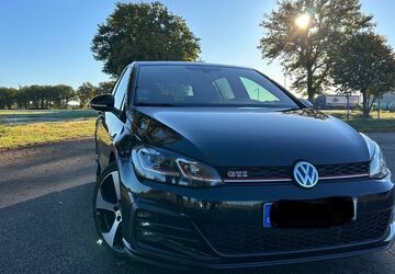 VW Golf 173.000 km 16.500 &euro; Sülte 19077