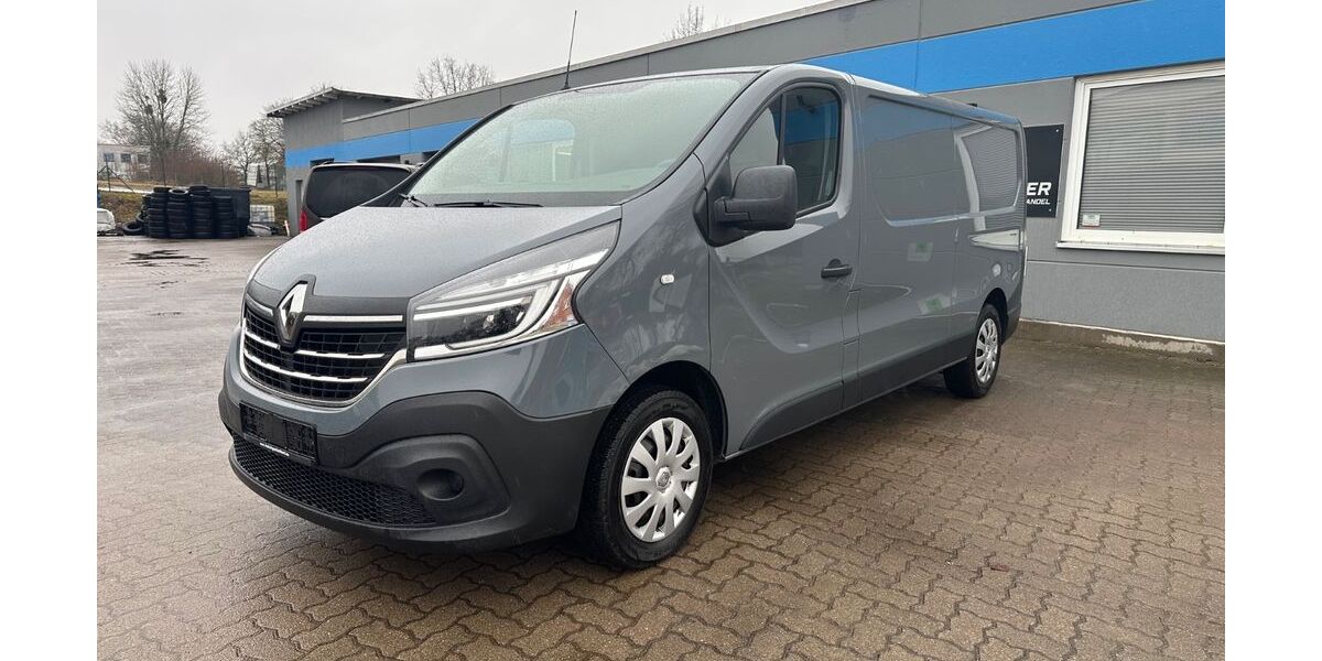 Renault Trafic 235.950 km 10.990 &euro; Pampow 19075